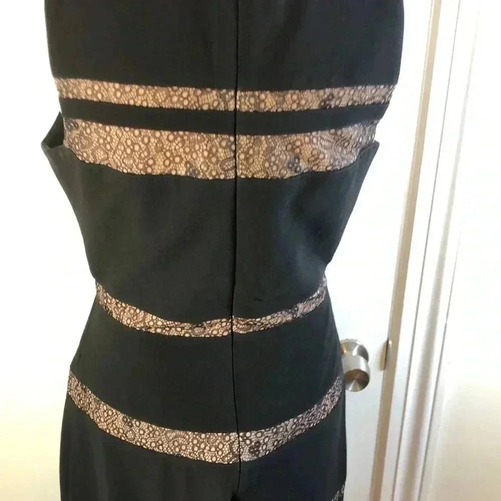BCBG Max Azaria Katiana lace insert black fill length sleeveless gown. Size 6